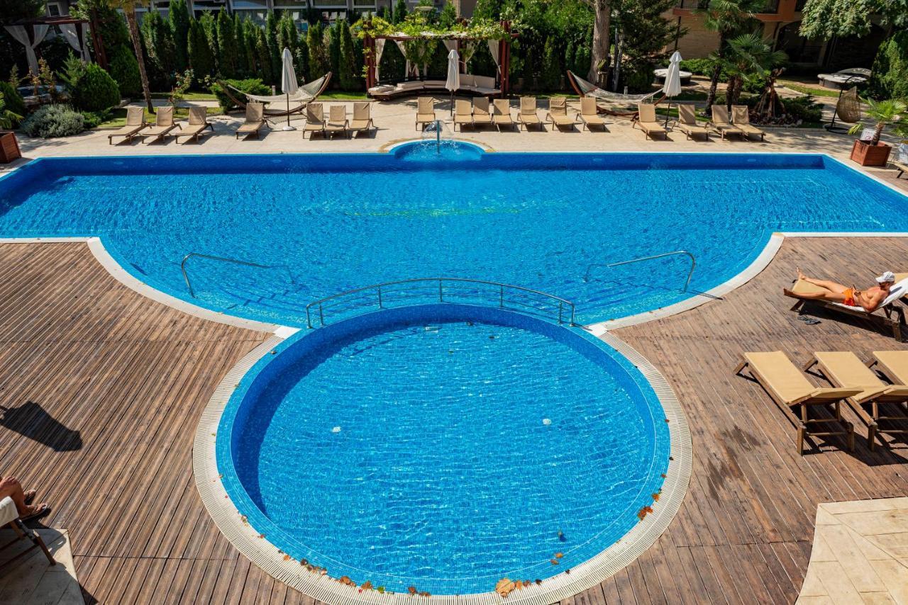 Menada Harmony Suites Apartments Slăntjev Brjag Exteriör bild