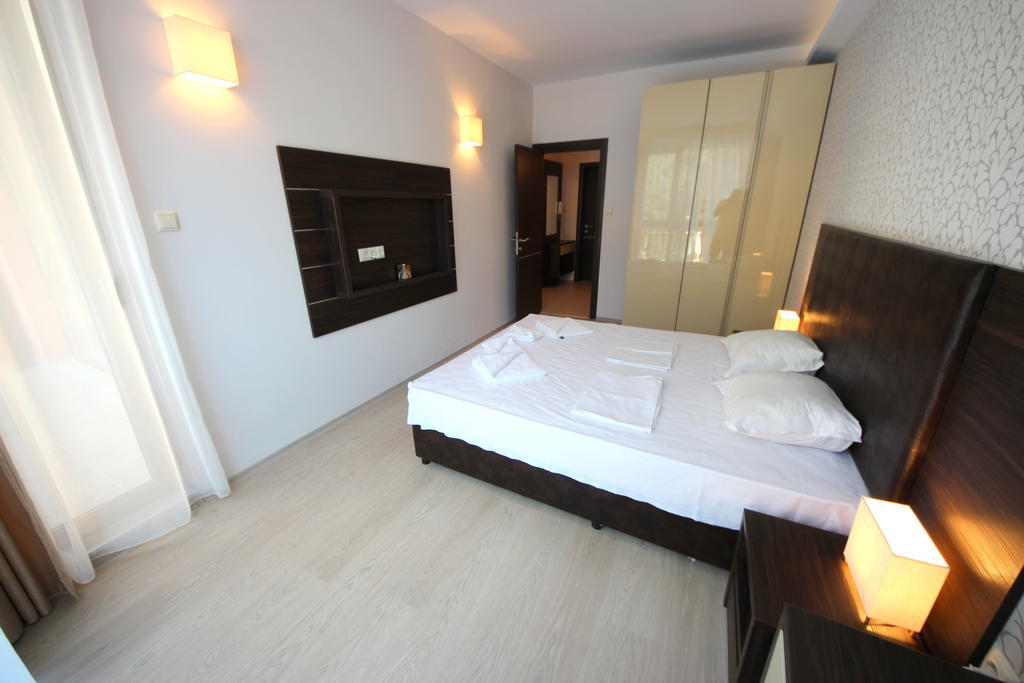 Menada Harmony Suites Apartments Slăntjev Brjag Rum bild