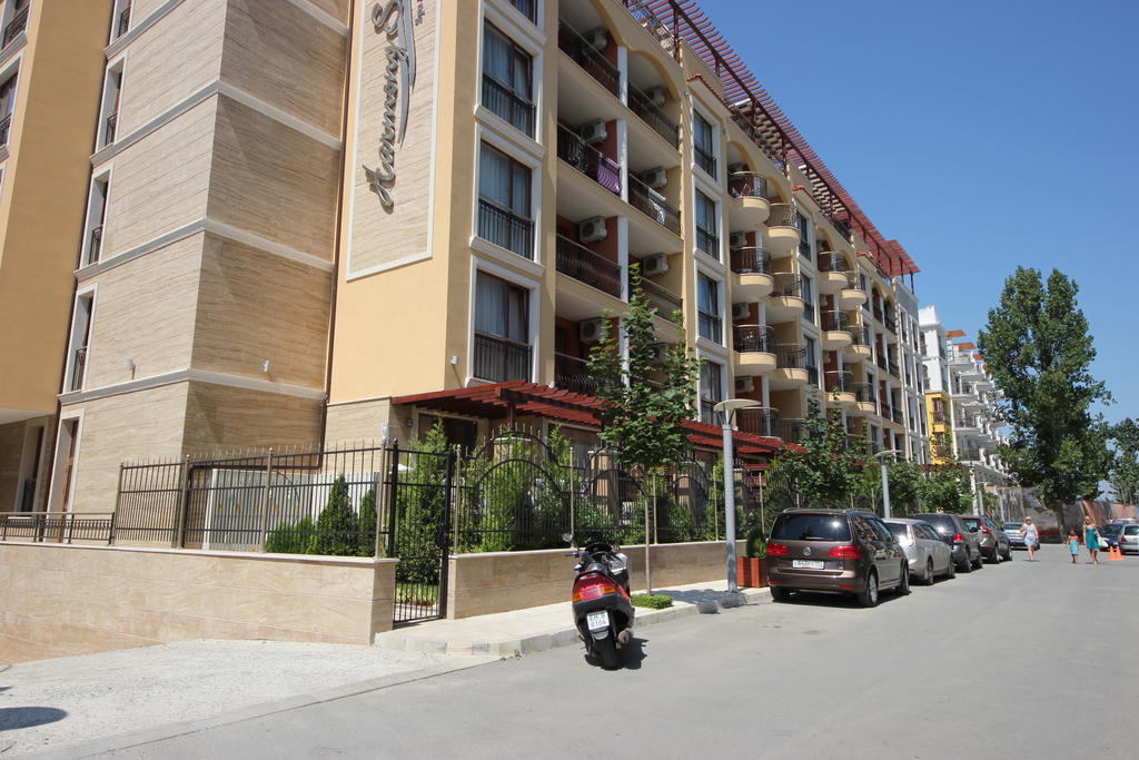 Menada Harmony Suites Apartments Slăntjev Brjag Exteriör bild