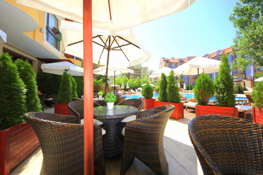 Menada Harmony Suites Apartments Slăntjev Brjag Exteriör bild