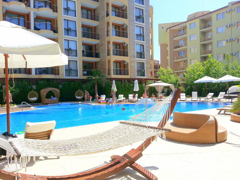 Menada Harmony Suites Apartments Slăntjev Brjag Exteriör bild