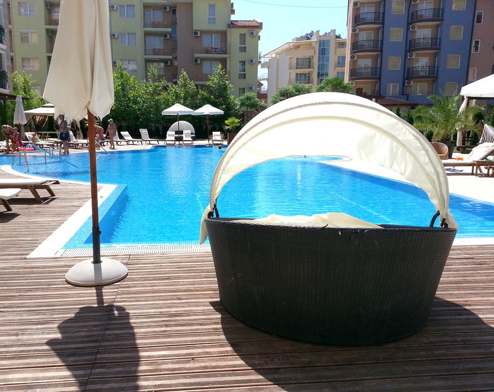 Menada Harmony Suites Apartments Slăntjev Brjag Exteriör bild